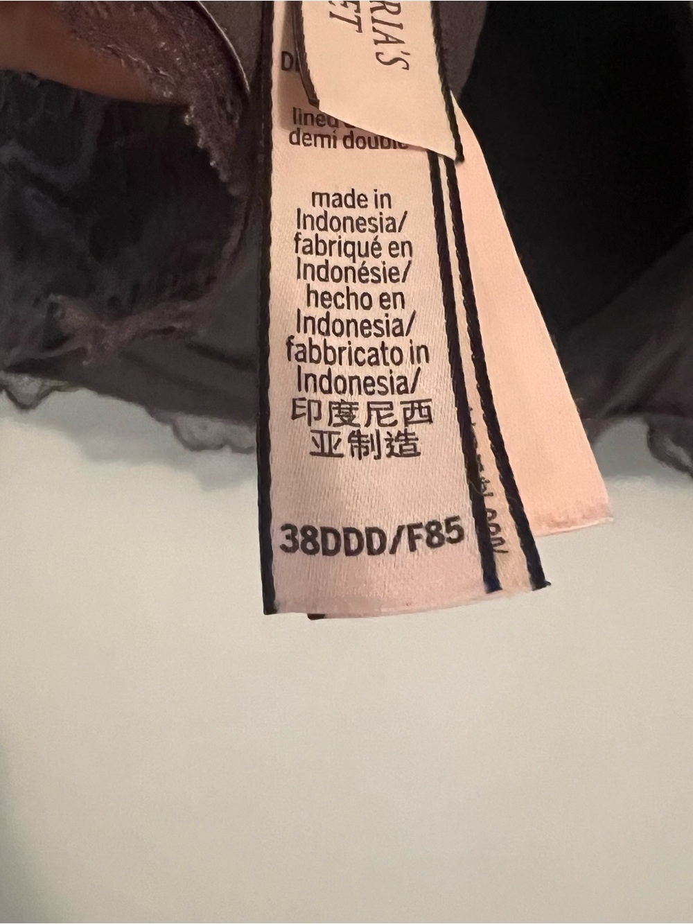 NWOT Victoria's Secret Dream Angels Demi Bra - Picture 4 of 4